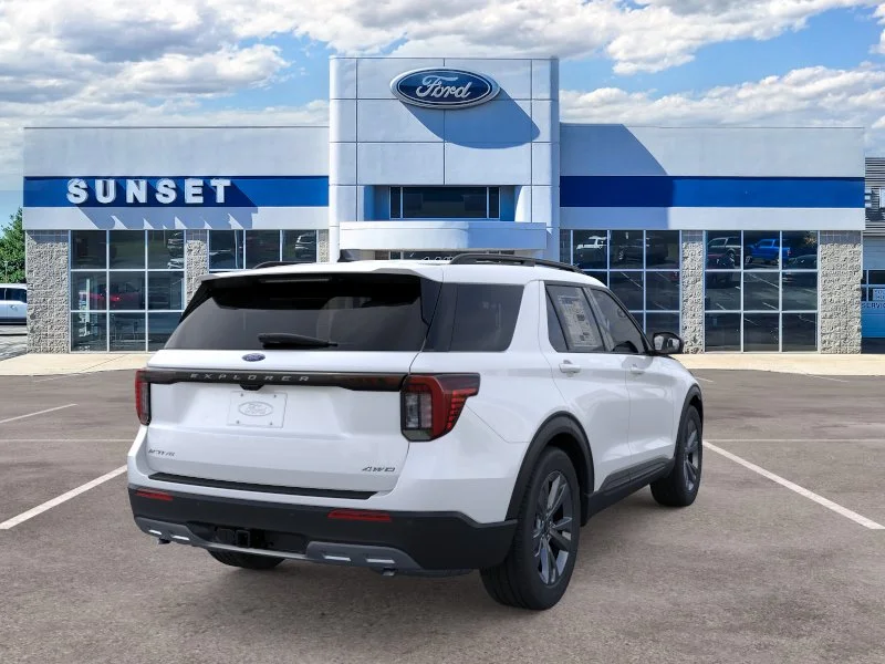 New 2026 Star White Metallic Tri-Coat Ford Active™ image 8