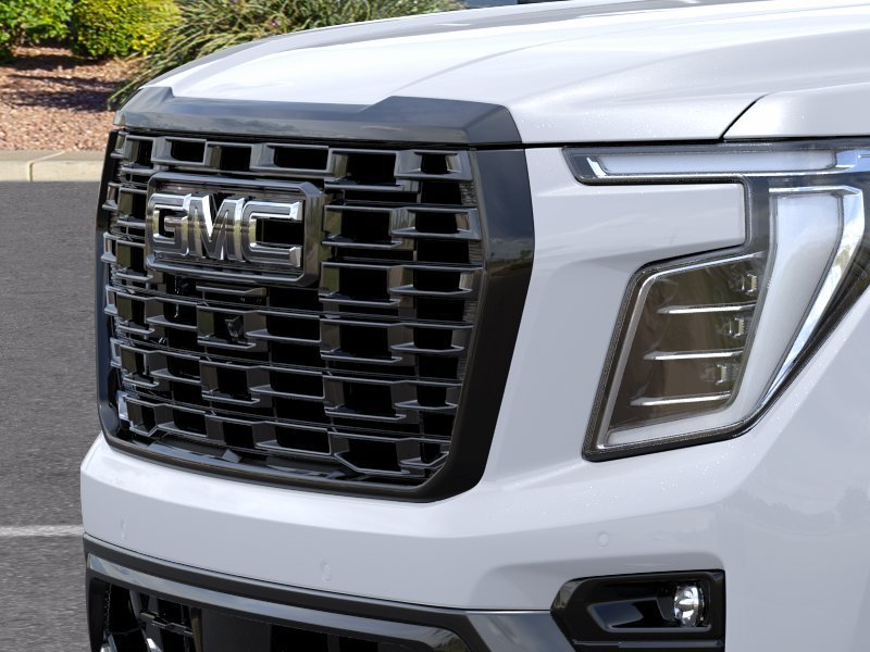2026 GMC Yukon Denali Ultimate - Photo 13