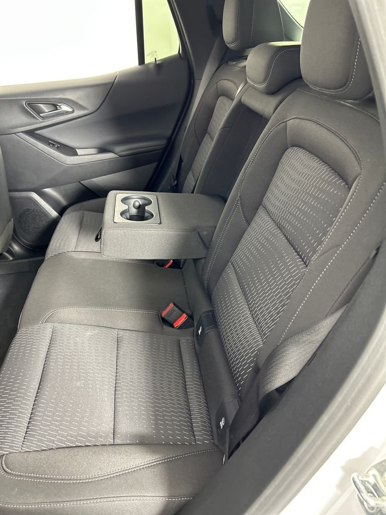 Used 2025 White Chevrolet LT image 17