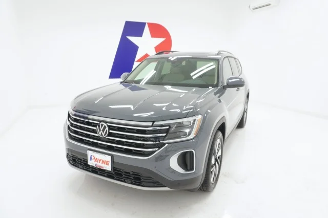 New 2026 Pure Gray Volkswagen 2.0T SE w/Technology image 1