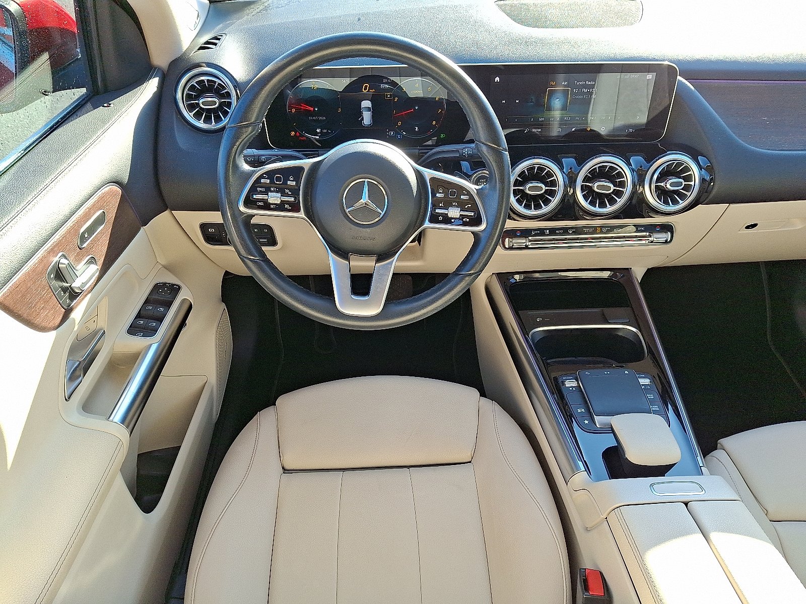 Certified Used 2021 Patagonia Red Metallic - 993 Mercedes-Benz 4MATIC® image 11