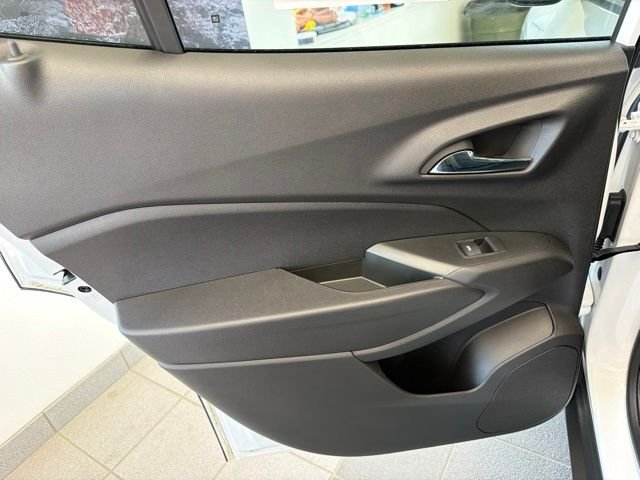 Used 2024 White Chevrolet ACTIV image 14