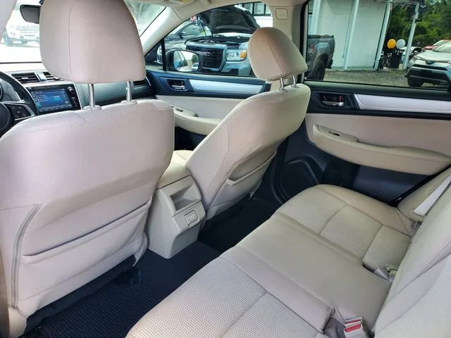 Used 2018 Crystal White P Subaru Premium image 21