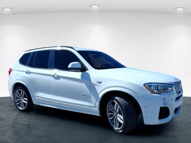 Used 2017 White BMW xDrive28i image 4
