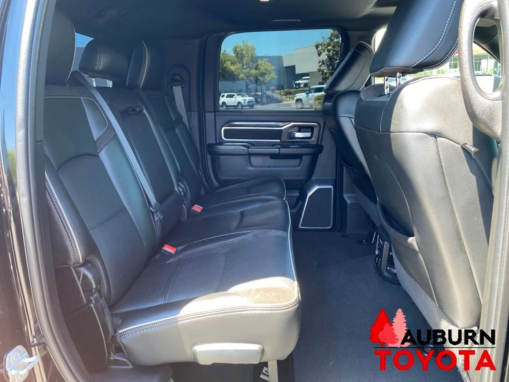 Used 2022 Diamond Black Crystal Pearlcoat Ram Laramie image 20