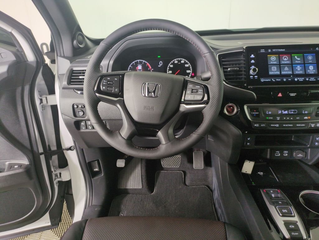 New 2026 Platinum White Pearl Honda Black Edition image 13
