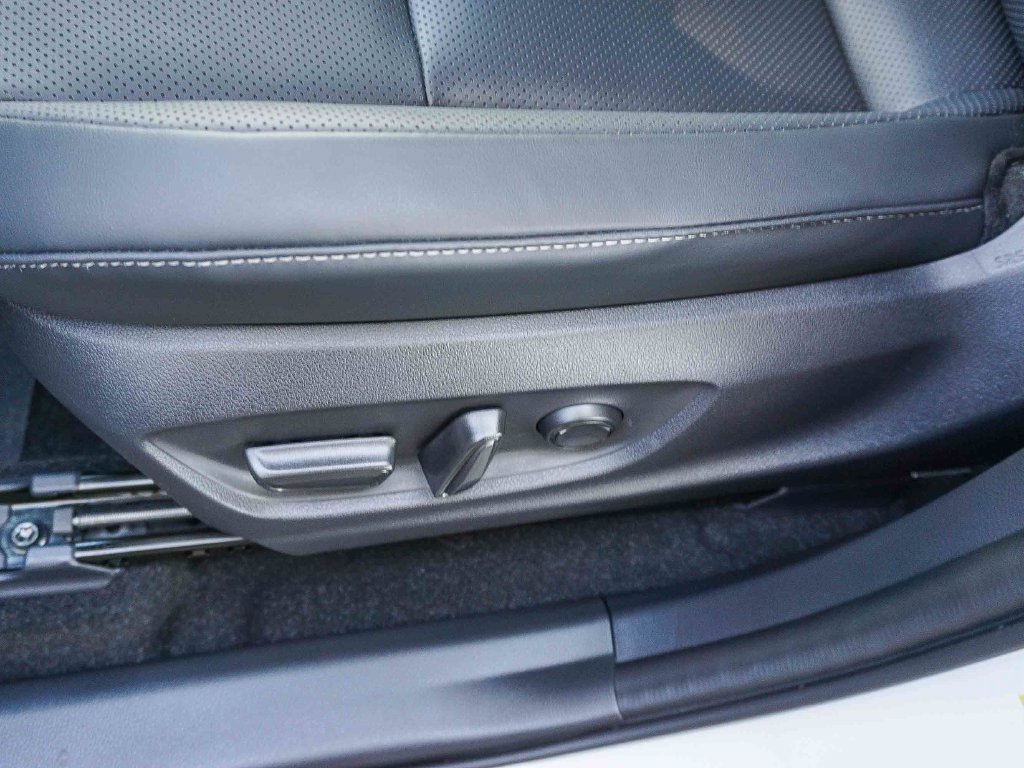 Used 2026 White Toyota XLE image 19