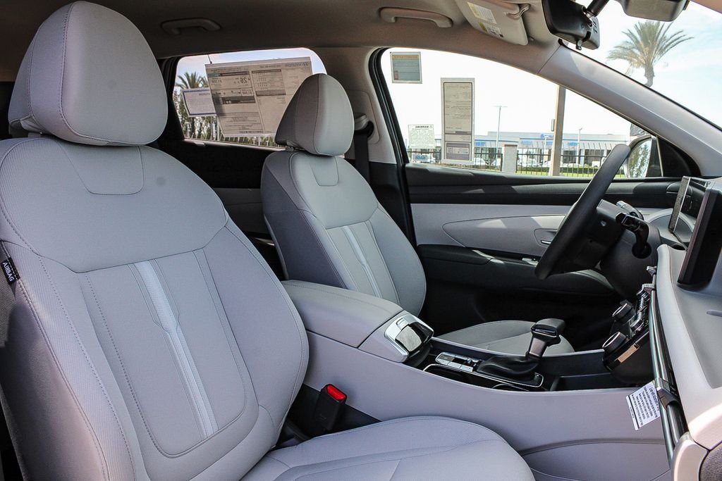 New 2026 Black Hyundai SEL image 17