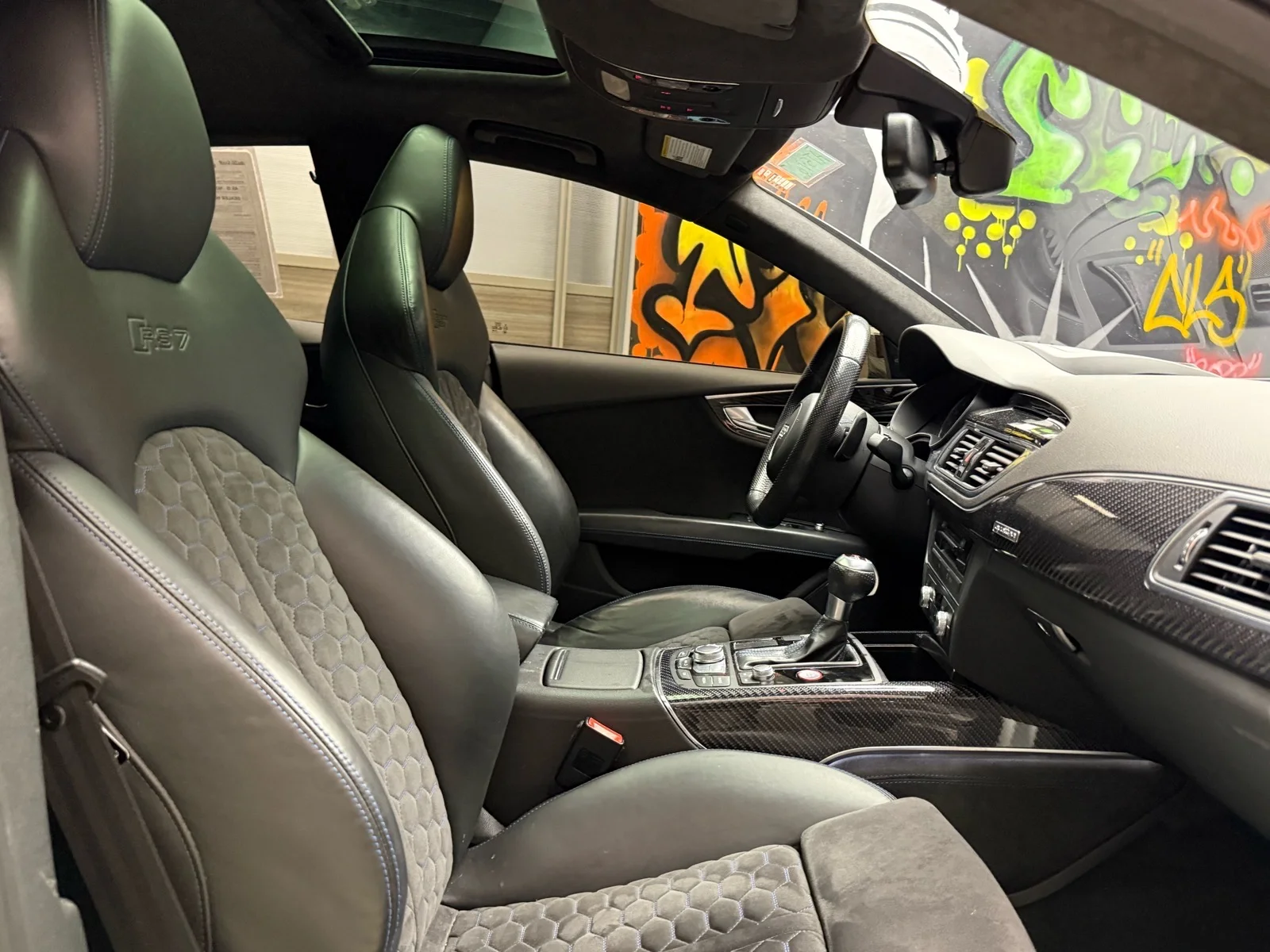 Used 2018 Black Audi 4.0T quattro performance image 21