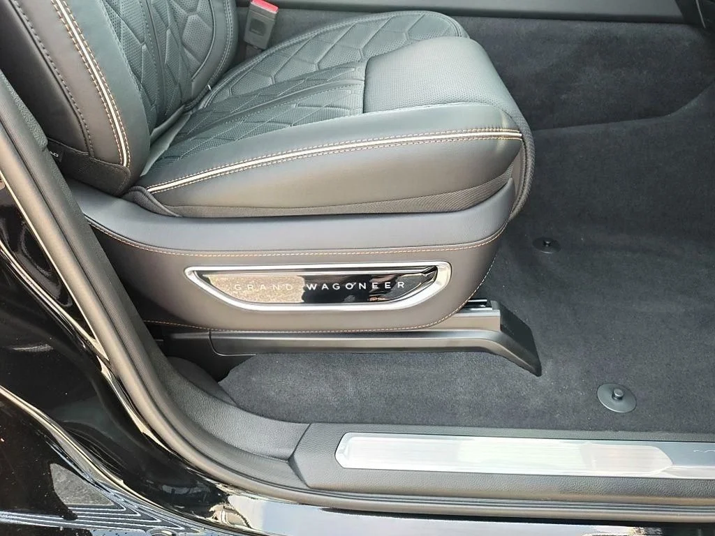 2026 Jeep Grand Wagoneer L Summit Reserve - Photo 48