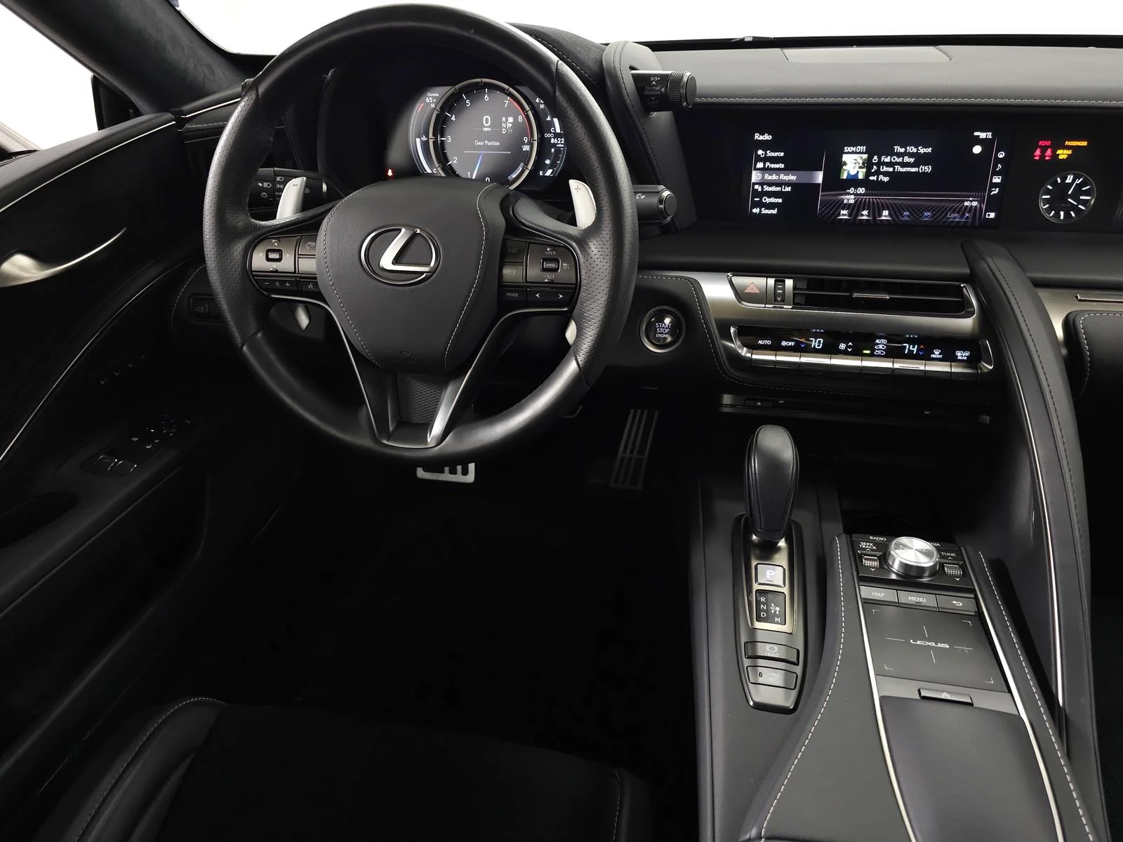 2023 Lexus LC 500 - Photo 17