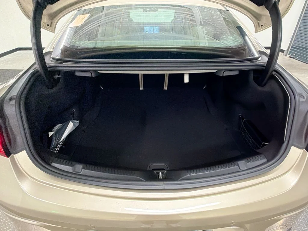 Used 2019 Dune Silver Mercedes-Benz E 450 image 27