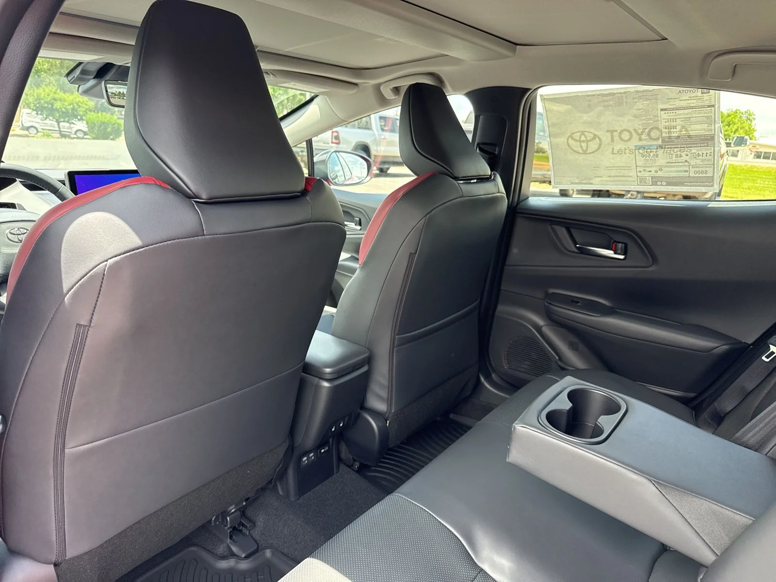 2025 Toyota Prius XSE Premium - Photo 29