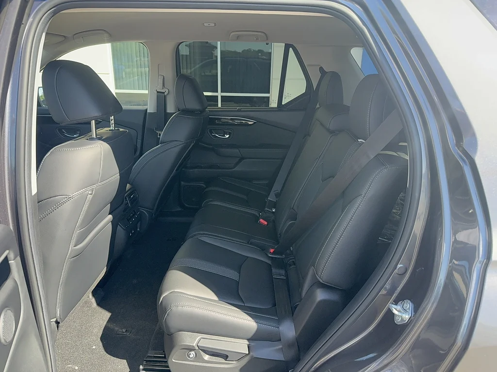 2026 Honda Pilot EX-L, photo 11 of 12