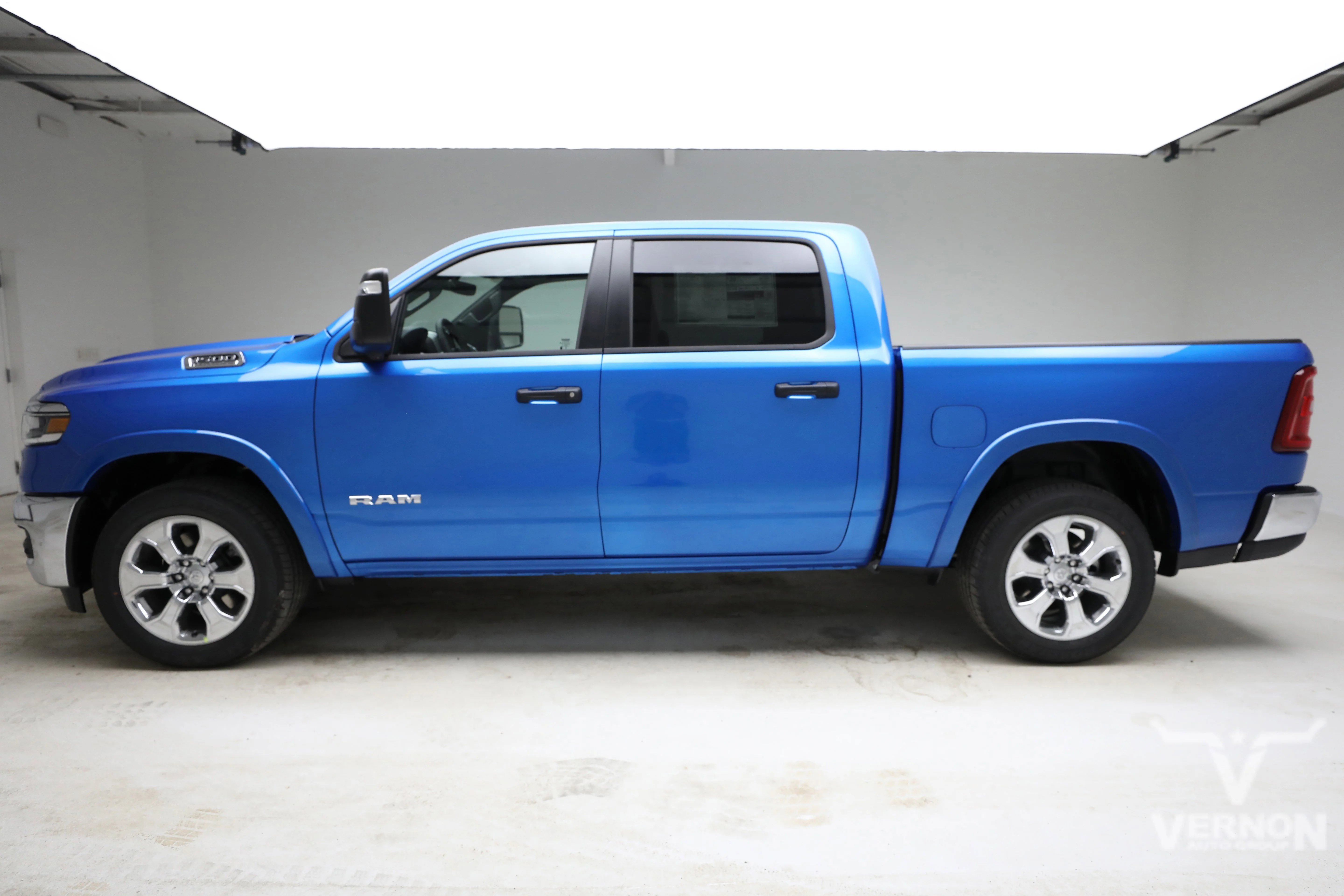 New 2026 Ram 1500 SLT Lonestar Crew Cab 4x4