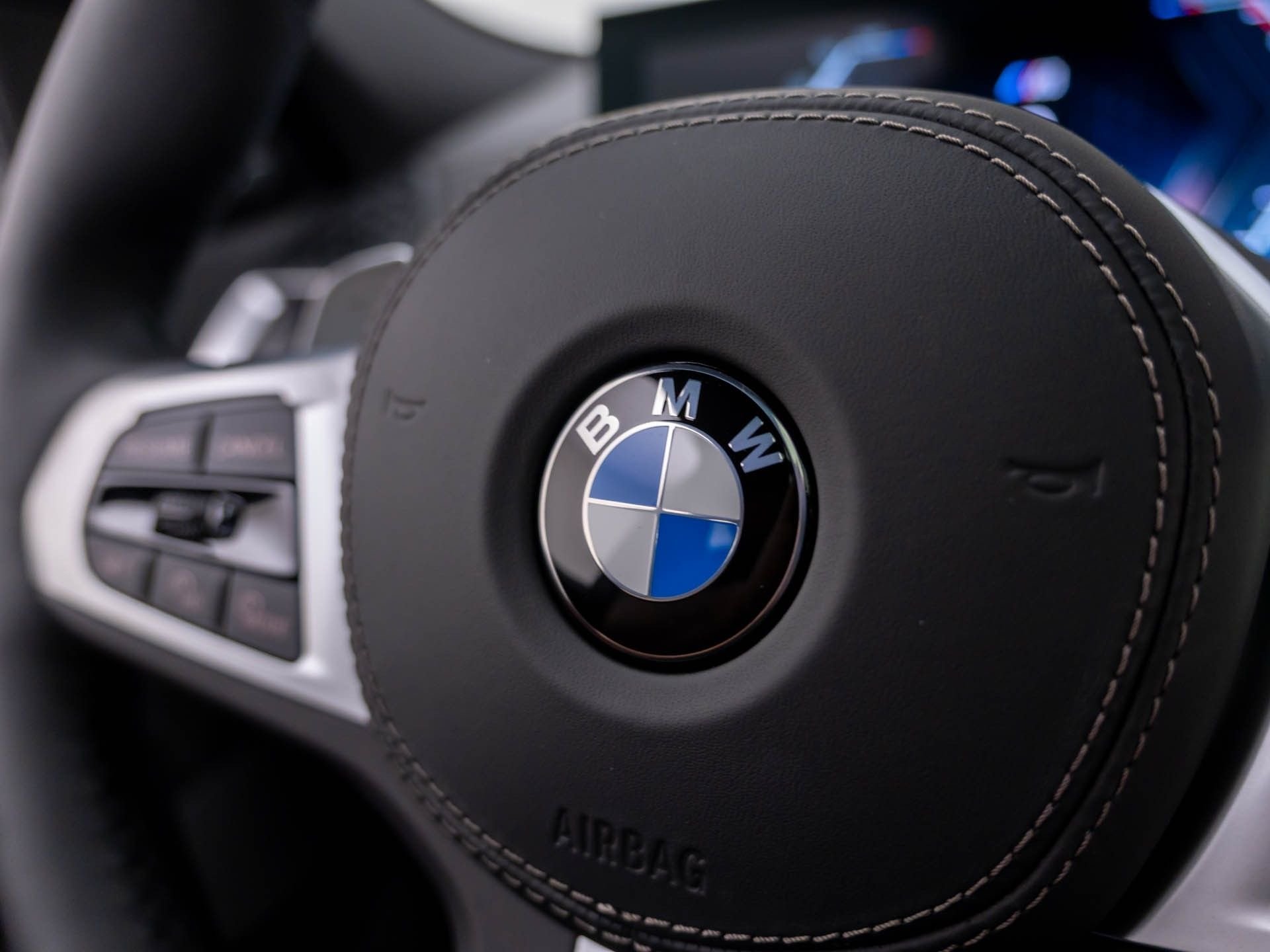 New 2027 Black Sapphire Metallic BMW xDrive40i image 22