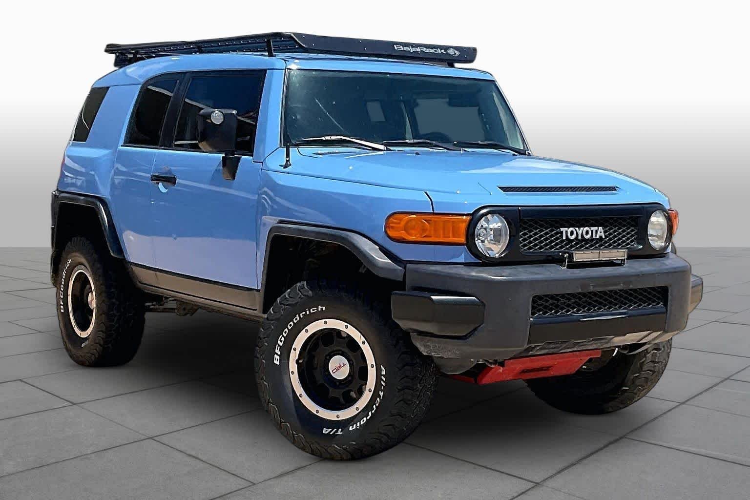 Used 2011 Cavalry Blue Toyota  image 2