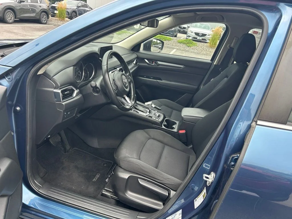 Used 2018 Blue Mazda Sport image 9