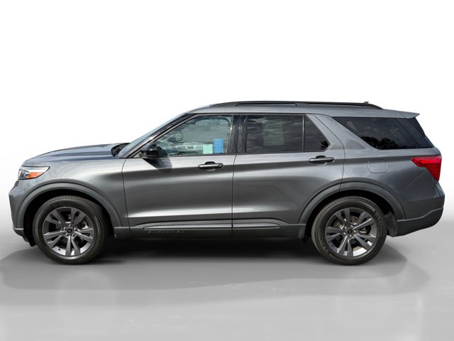 Certified Used 2023 Gray Metallic Ford XLT image 2