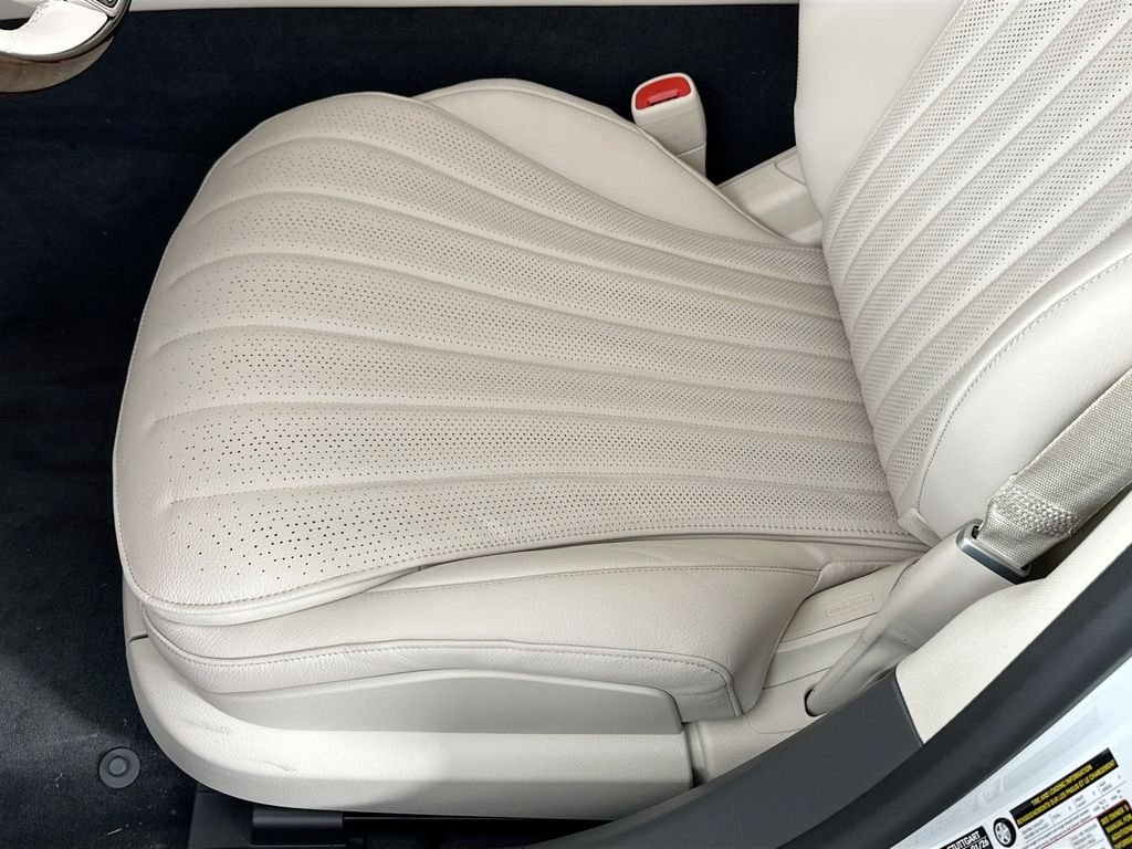 New 2026 White Mercedes-Benz S 500 image 20