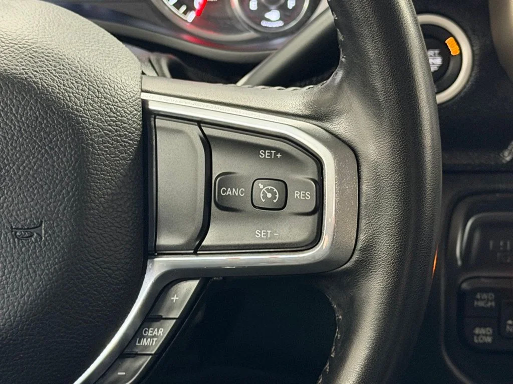 Used 2024 Granite Crystal Metallic Clearcoat Ram Laramie image 15