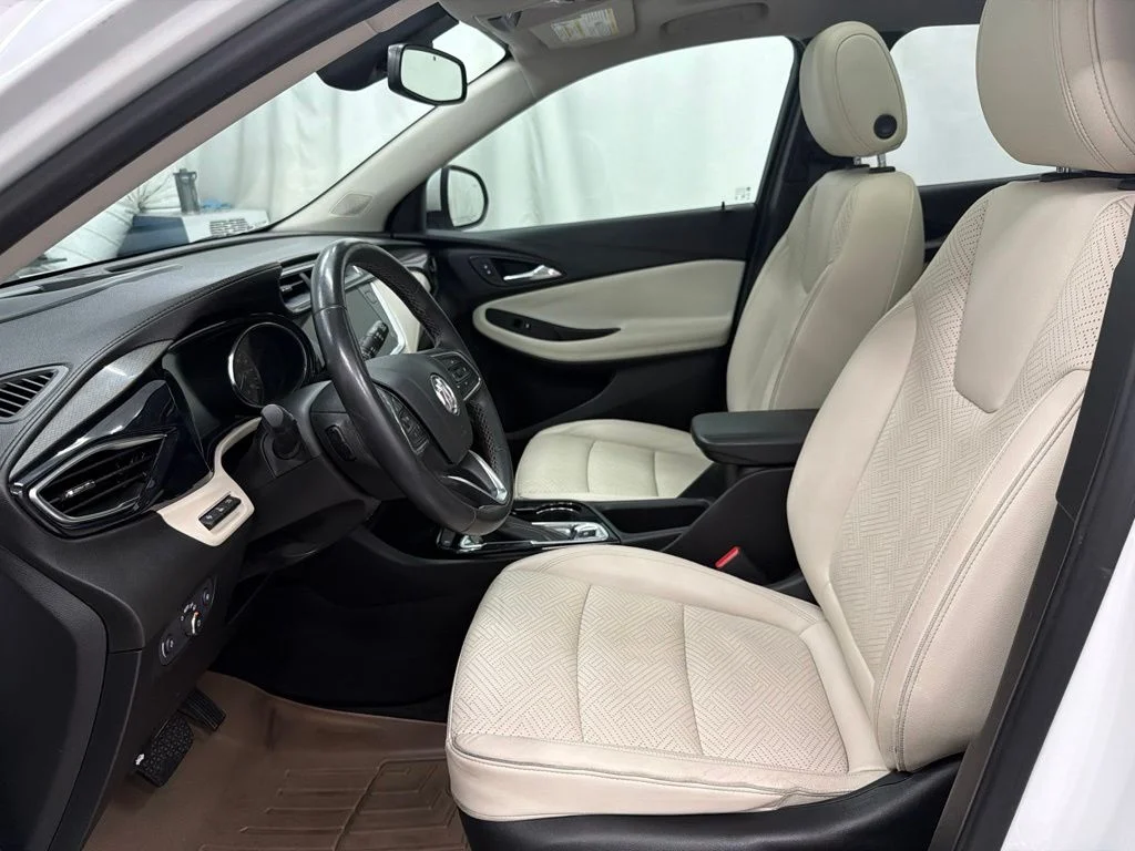 Used 2020 White Buick Essence image 13