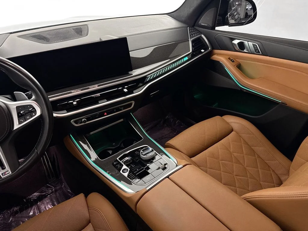 Used 2024 Green BMW M60i image 23