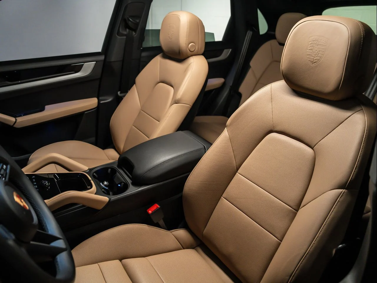 Used 2025 Black Porsche  image 5