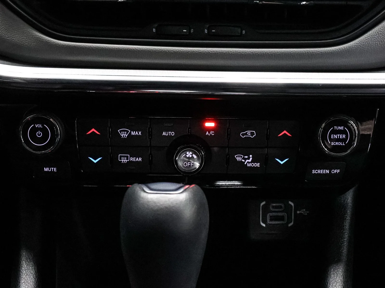 2024 Jeep Compass Limited - Photo 27