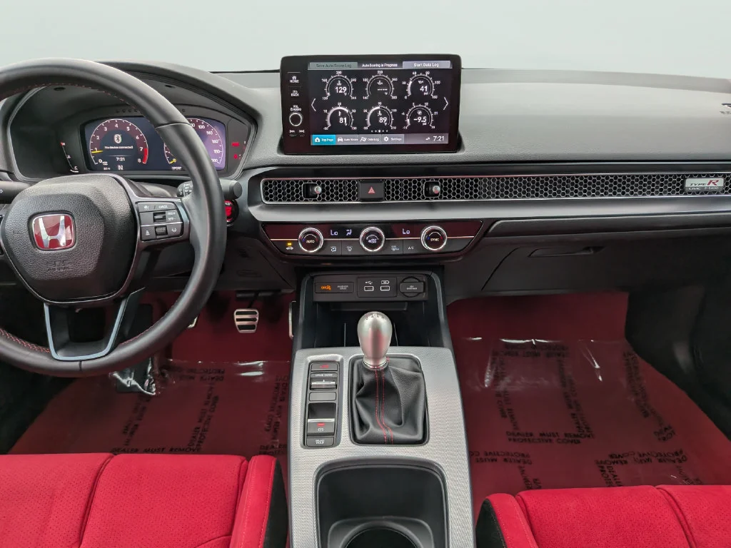 Used 2025  Honda  image 14