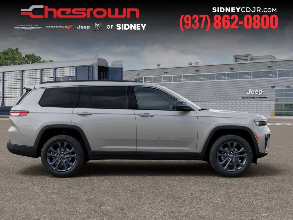 New 2026 Silver Zynith Exterior Paint Jeep Limited image 21