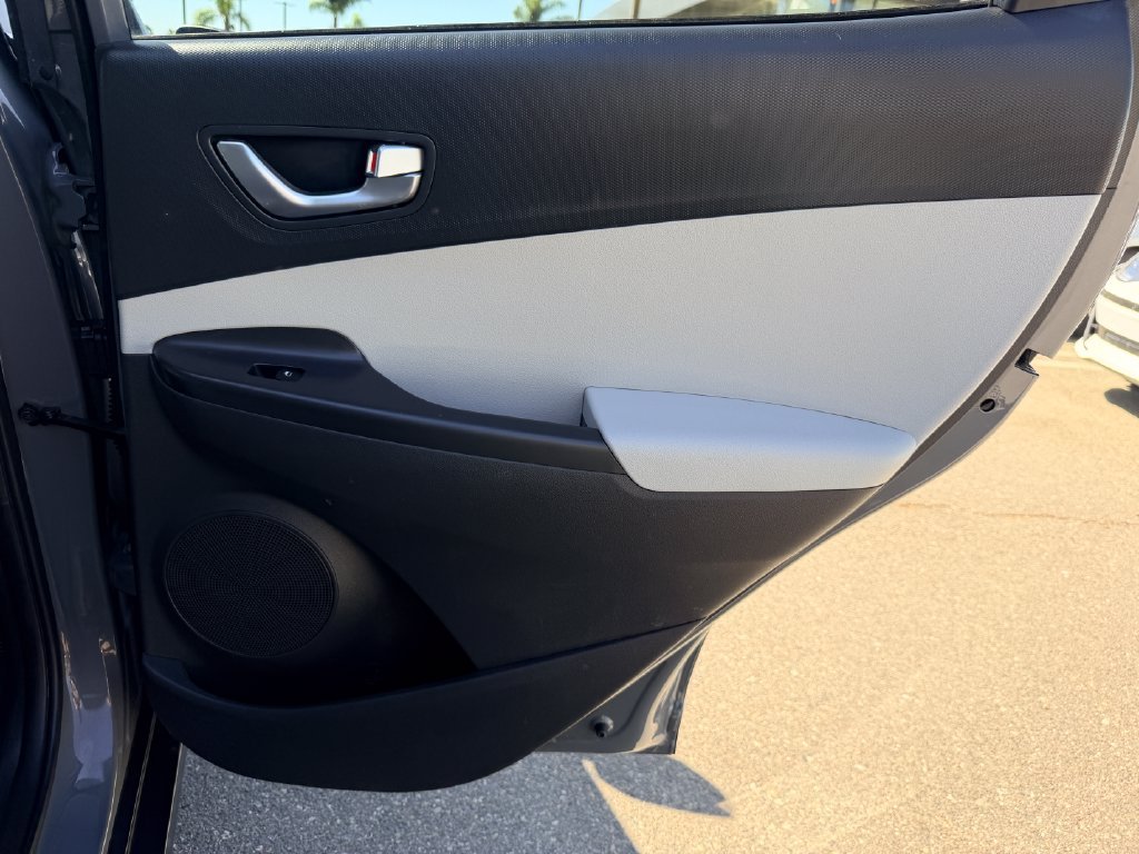 2023 Hyundai Kona EV SE - Photo 14