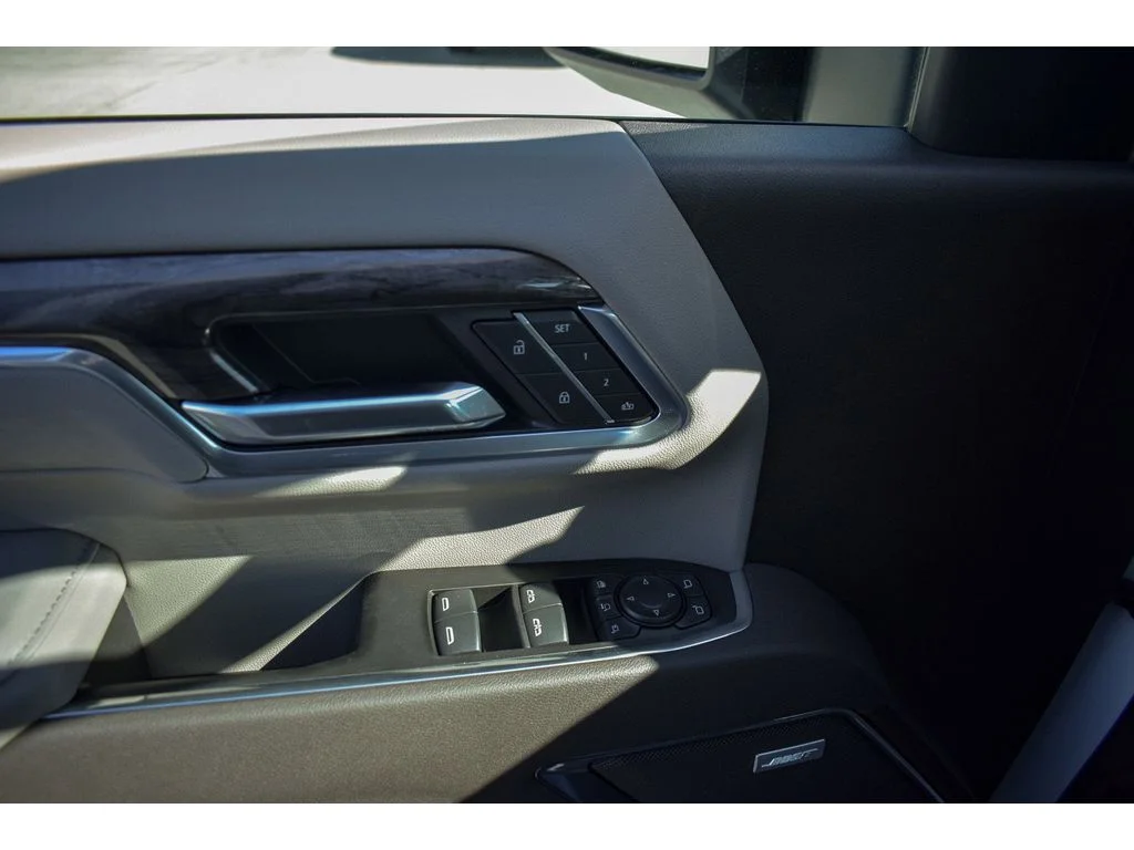 2025 Chevrolet Silverado 3500 HD LTZ - Photo 16