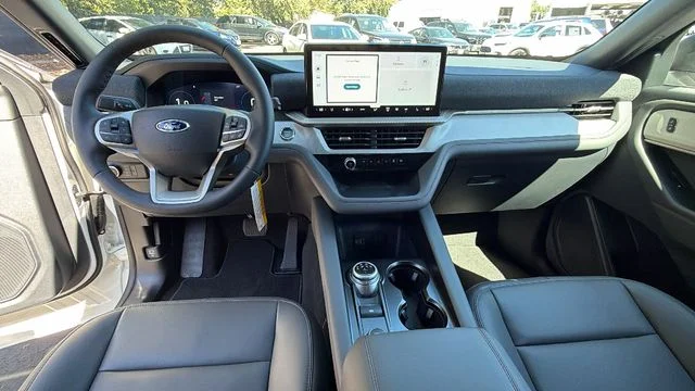 New 2027 White Ford 4DR 4WD ACTIVE image 18