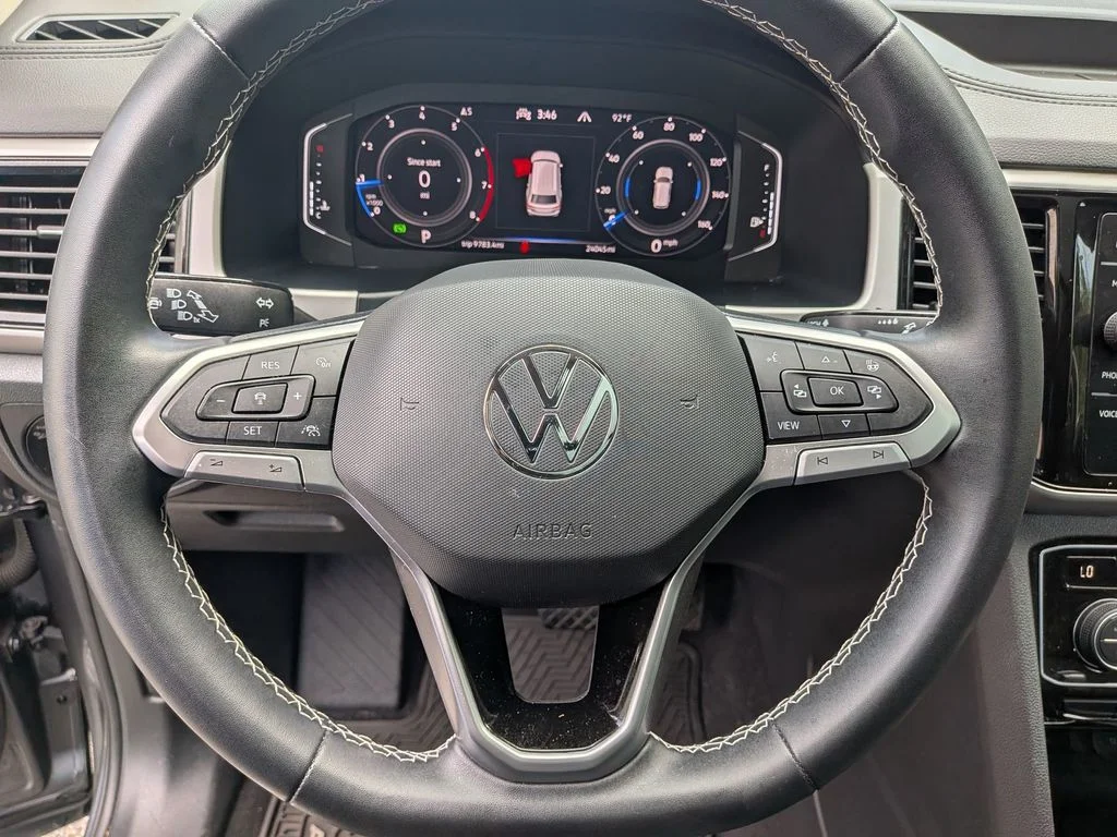 Used 2022  Volkswagen 2.0T SEL image 15
