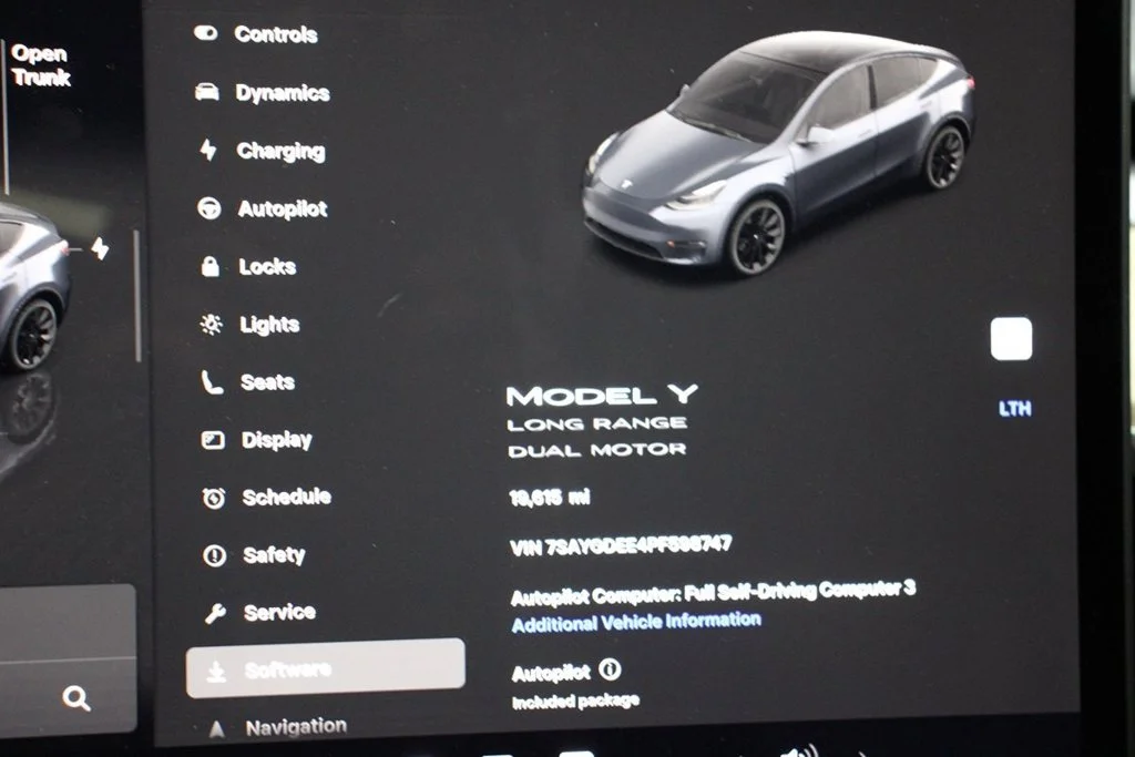 Used 2023 Solid Black Tesla Long Range image 25