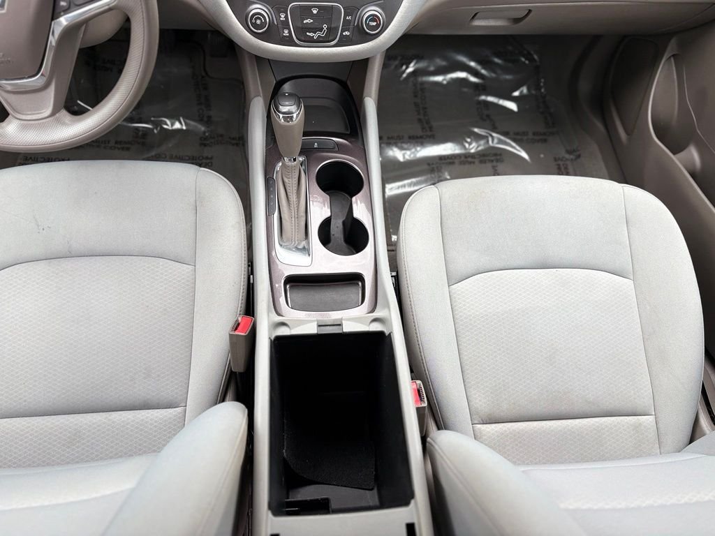 Used 2020 Summit White Chevrolet LS image 13
