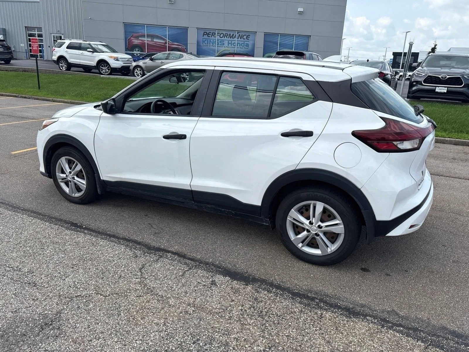 Used 2022 Fresh Powder Nissan S image 6