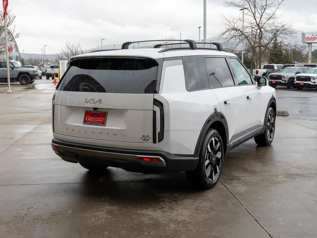 New 2027 Glacial White Pearl Kia S image 7