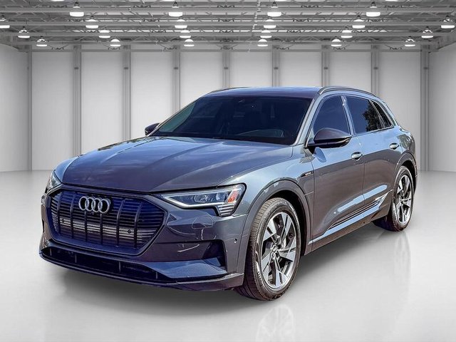 2021 Audi e-tron Premium