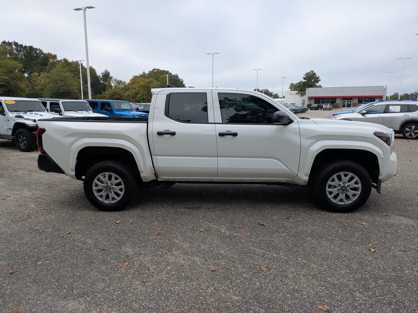 Used 2026 Ice Cap Toyota SR image 2