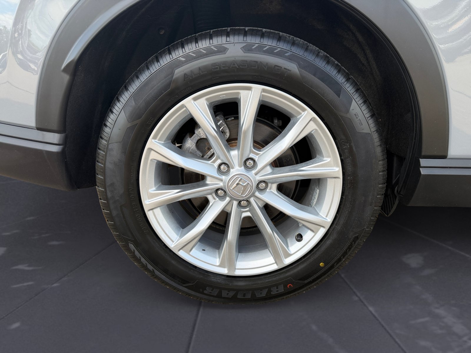 Certified Used 2024 Gray Honda EX-L image 47