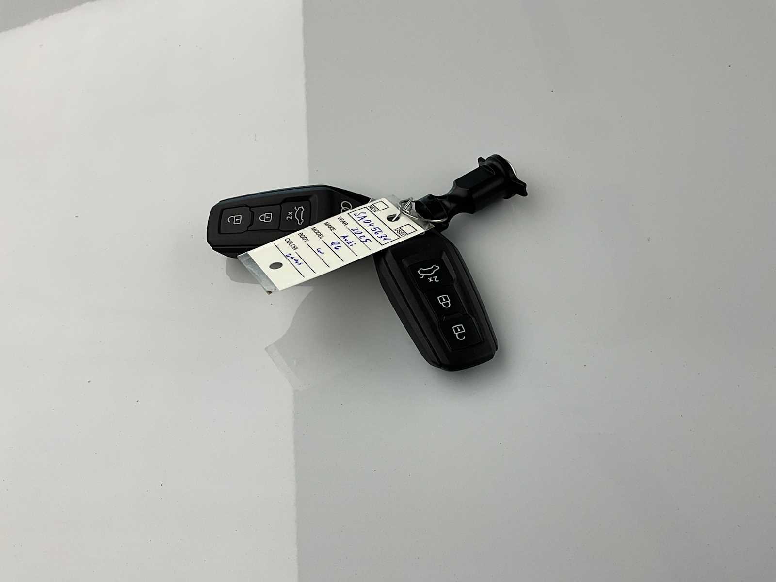 Used 2025 Glacier White Metallic Audi Premium Plus image 25