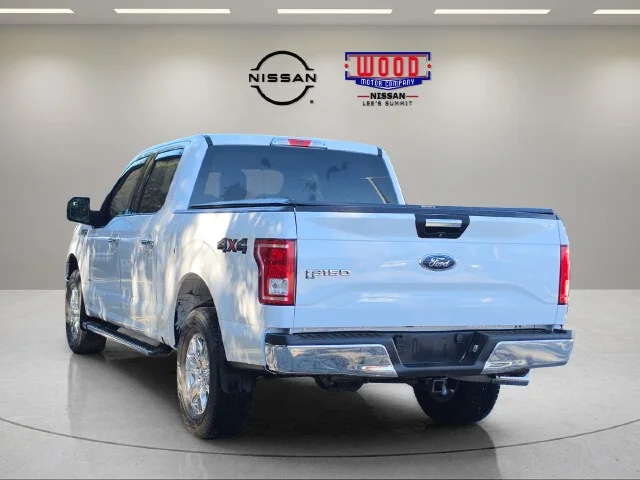 Used 2017 Oxford White Ford XLT image 4