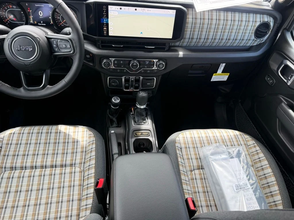 New 2026 Granite Crystal Metallic Clear-Coat Exterior Paint Jeep 85th Anniversary Edition image 38