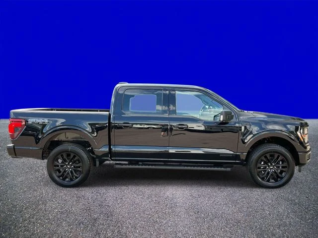 New 2026 Agate Black Metallic Ford XLT image 2