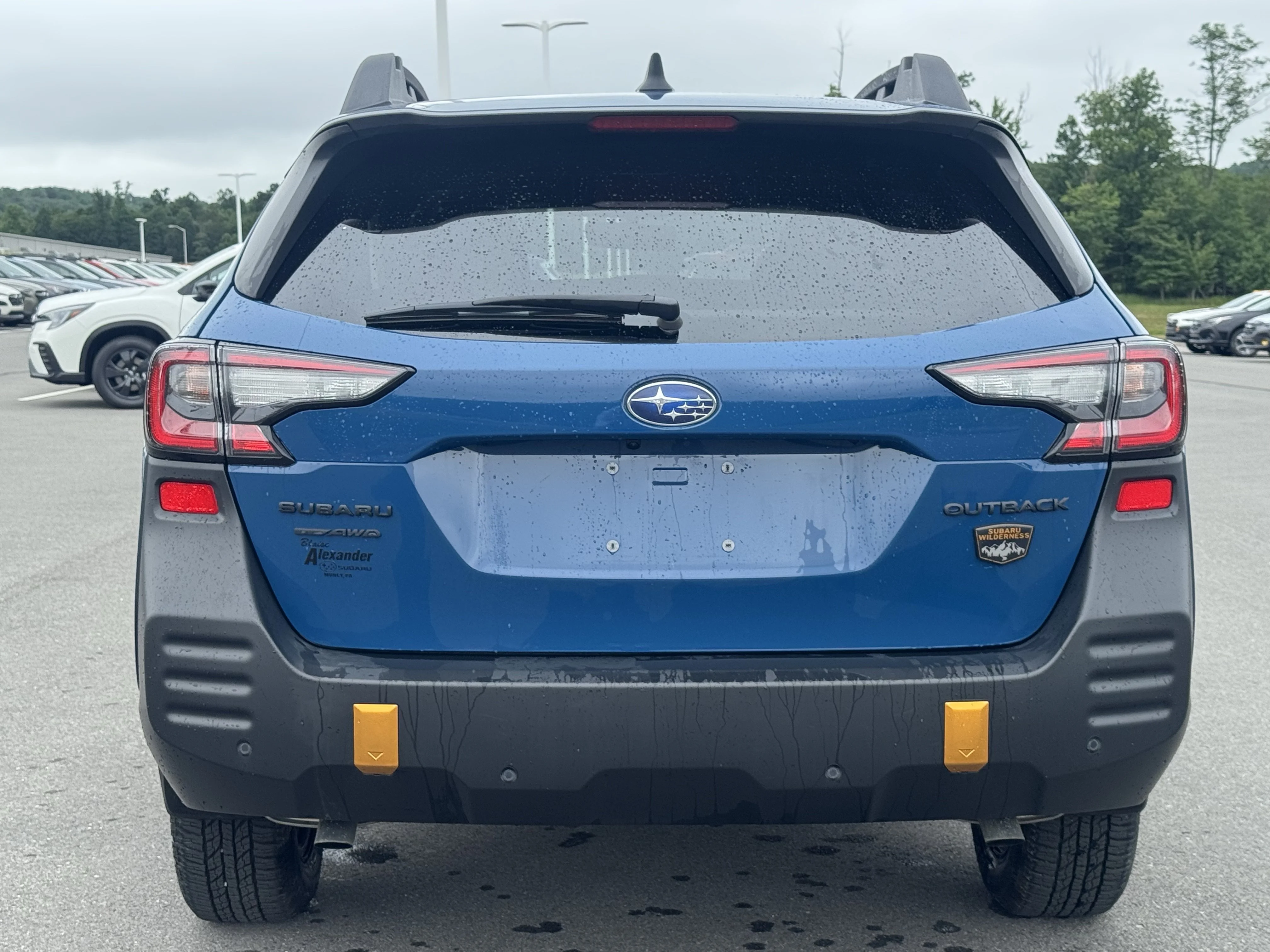 Used 2025 Geyser Blue Subaru Wilderness image 4