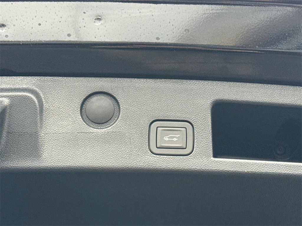 2026 GMC TERRAIN - Image 33