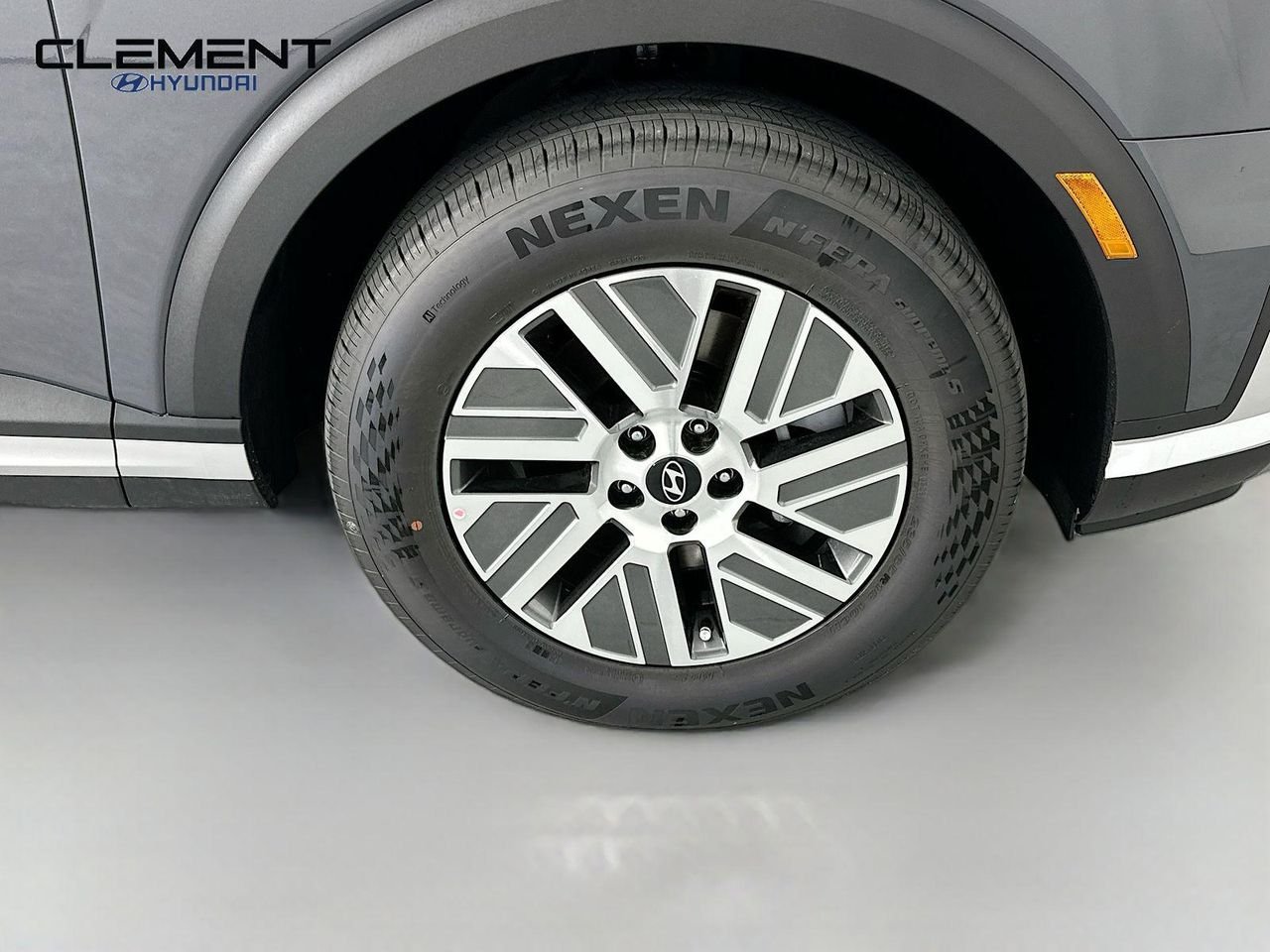 New 2026 Gray Hyundai SEL 8P image 32