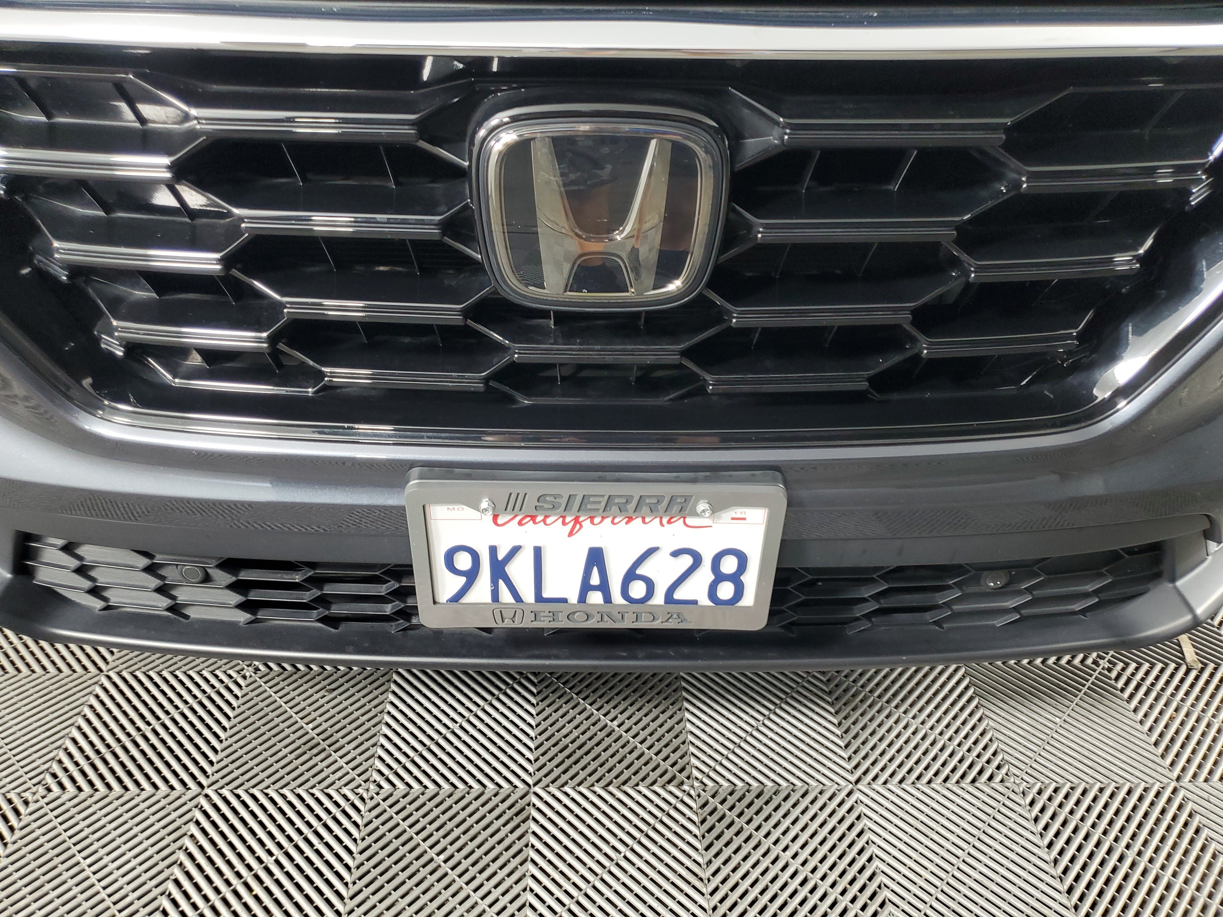 Certified Used 2024 Meteorite Gray Metallic Honda EX-L image 10
